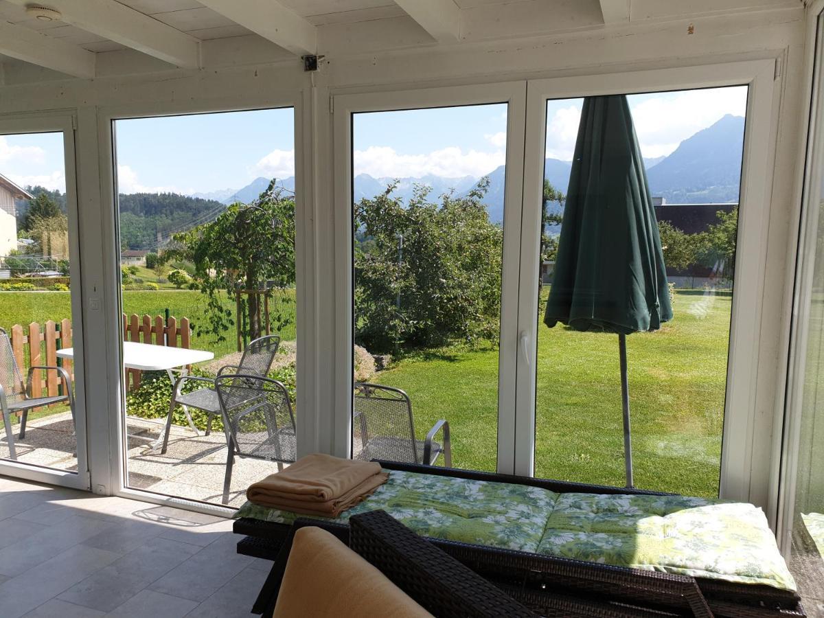 Ferienwohnung Metzler - Blick Auf Die Berge Göfis Exterior foto